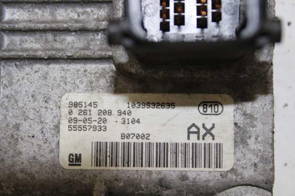 BOITIER COMPLET OPEL CORSA D 1.2 ESSENCE CODE Z12XEP - Vue 3